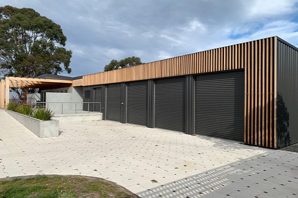 custom commercial sheds kingston