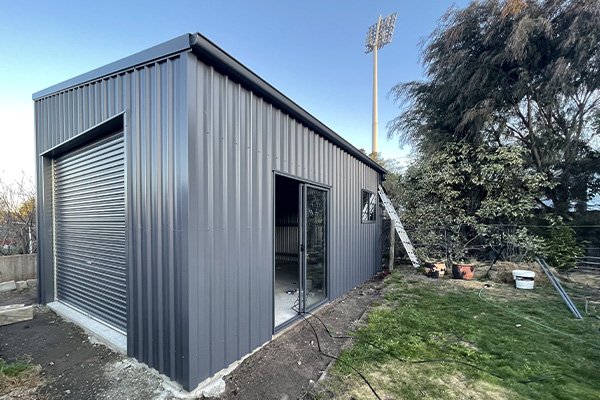 Man Caves & She Sheds